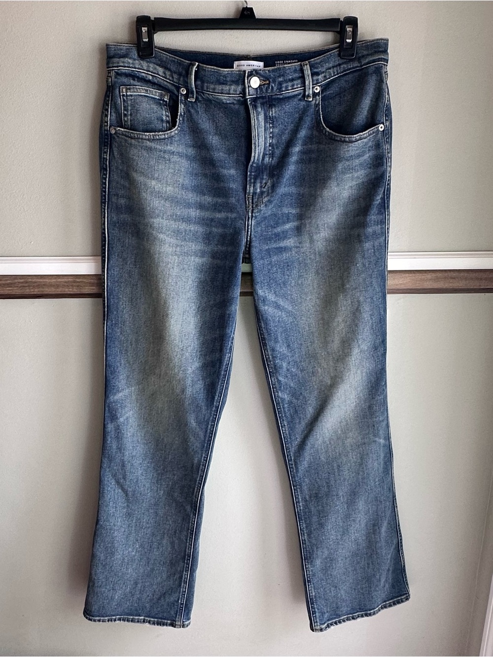 Good American Good Standard Bootcut Jeans INDIGO783